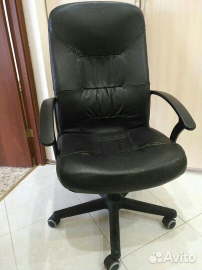 Компьютерное кресло