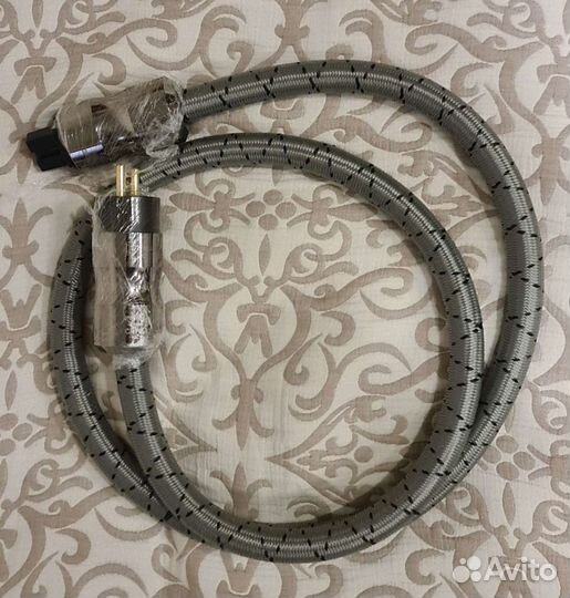 Сетевой кабель для аудио-видео аппаратуры