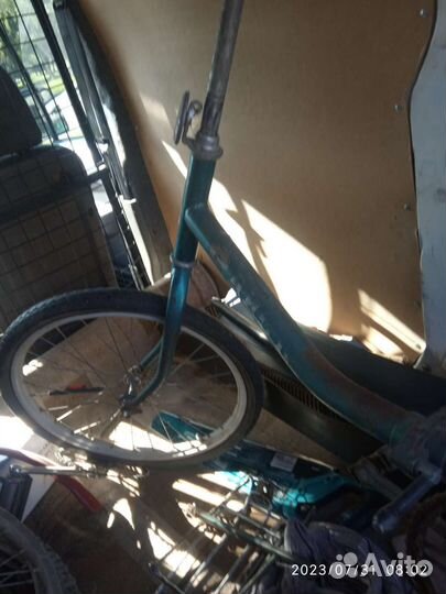 Велосипед аист с запчастями под восстановление