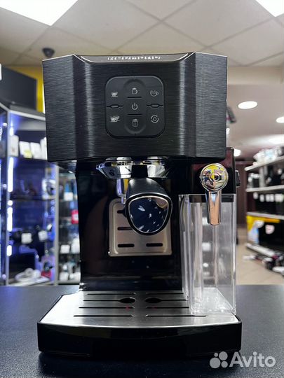 Кофеварка рожковая Redmond RCM-1511 (Пр)