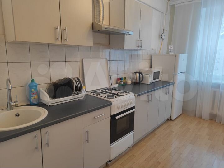 3-к. квартира, 83,2 м², 1/3 эт.