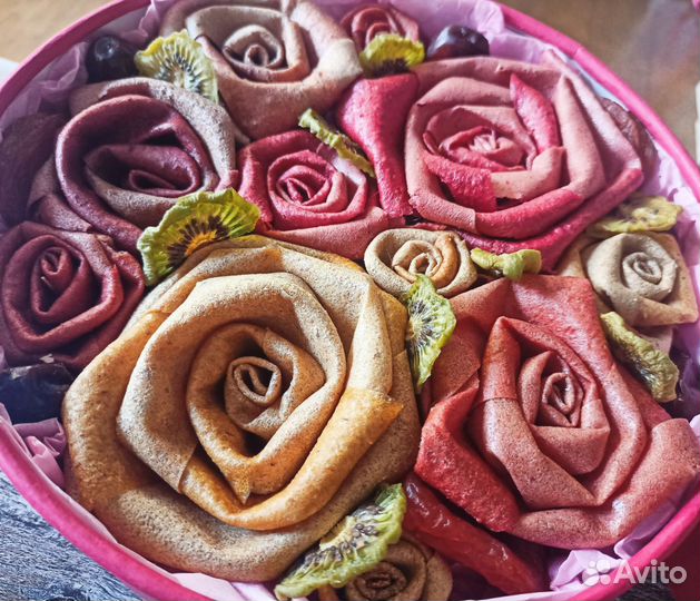 Подарки в деревянных ящиках