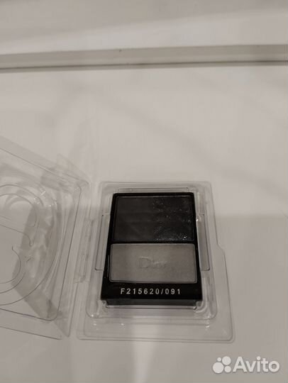 Тени для век,хайлайтер румяна Dior,YSL