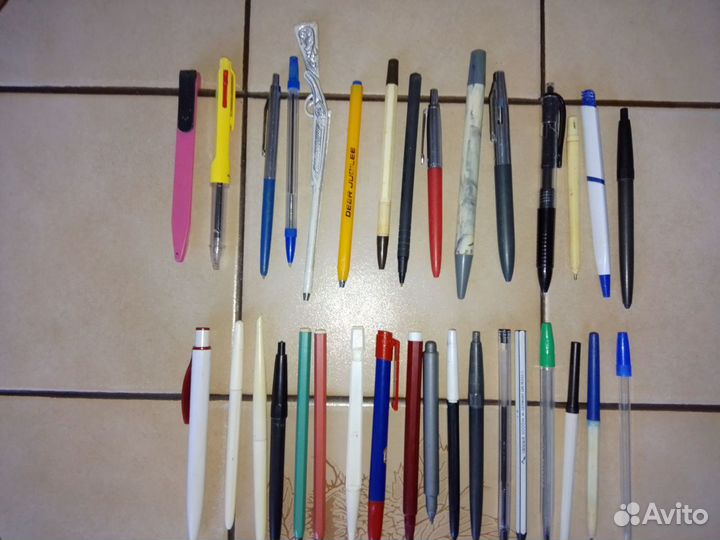 Ручки шариковые СССР и 90-х. 135 шт. Цена за все
