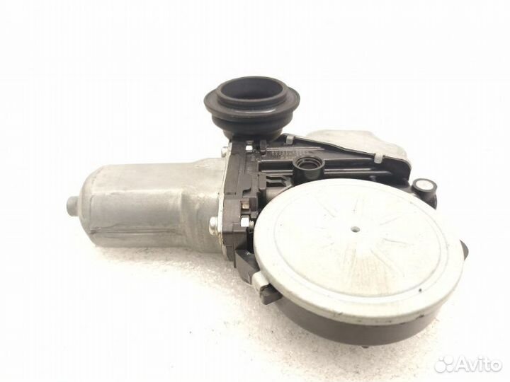 Моторчик стеклоподъемника передний левый Infiniti