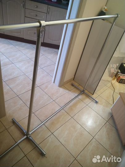 Вешало (стендер) системы Джокер