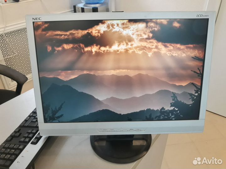 Монитор 22 с дефектом NEC LCD 22WV Широкоформатный
