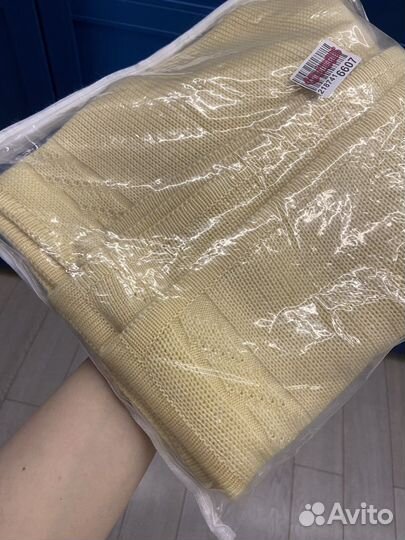 Плед детский для новорожденного в коляску вязаный