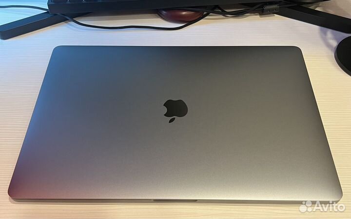 Apple MacBook Pro 16 2019