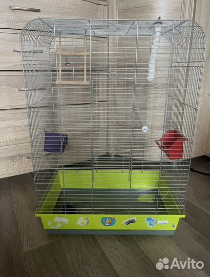 Клетка для крупного попугая