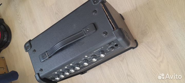 Гитарный Комбоусилитель Line 6 Spider IV 15