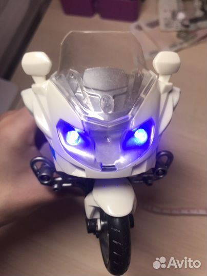 Игрушечный мотоцикл