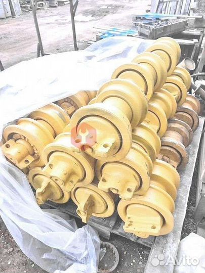 Каток поддерживающий Doosan DX255LC 200105-00043