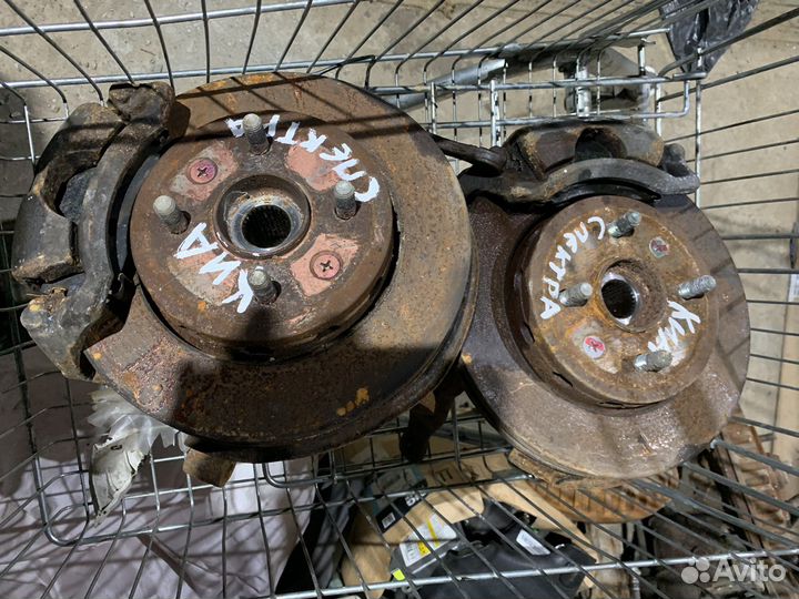 Кулак поворотный,цапфа киа спектра