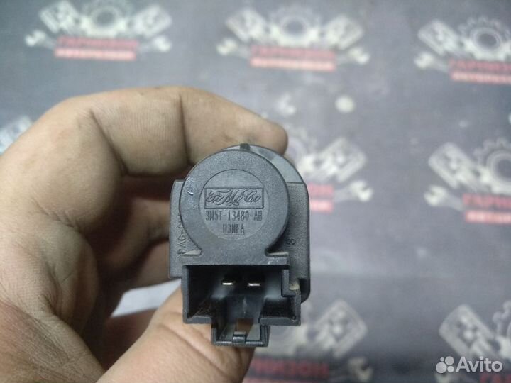 Концевик Jaguar X-Type