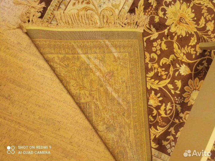 Ковер шелковый б/у