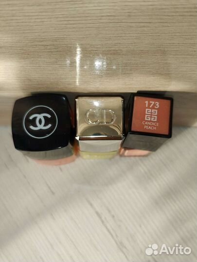 Лак для ногтей Chanel, Dior