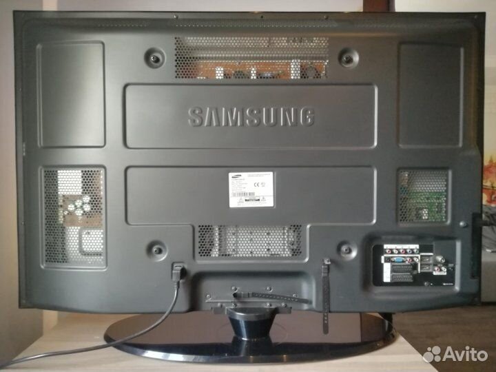 Продам телевизор Samsung PS42A451P1