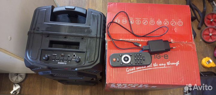 Беспроводная блютуз колонка новая