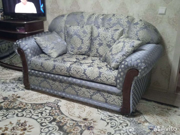 Перетяжка мягкой мебели