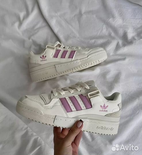 Кроссовки женские adidas