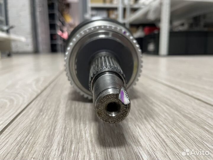 Привод правый Geely Atlas