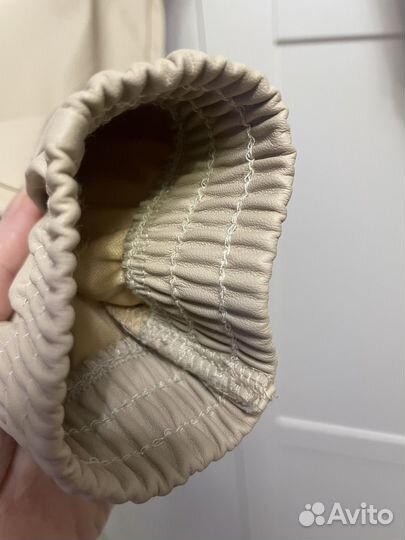 Брюки женские из экокожи 44 размера