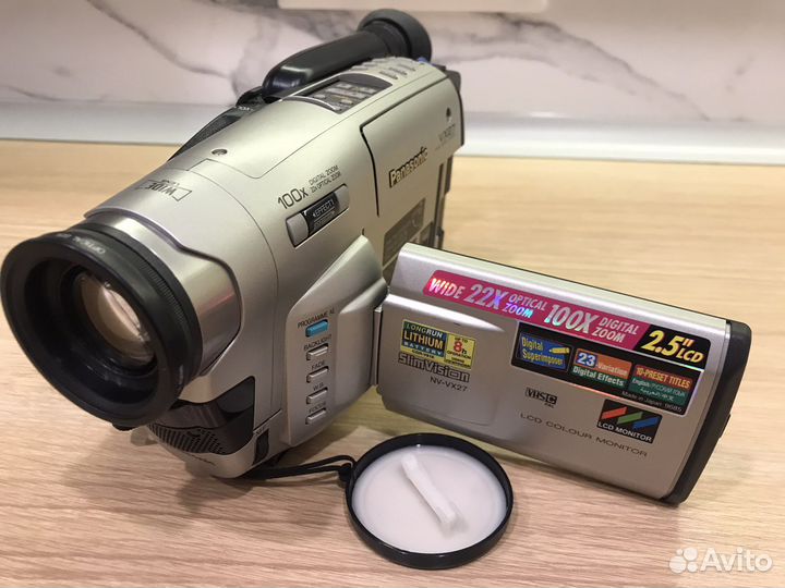 Видеокамера Panasonic VX27