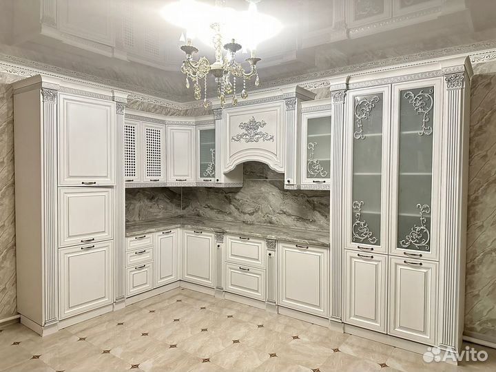 Кухонные гарнитуры 
