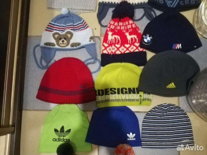 Очень много шапочек на весну