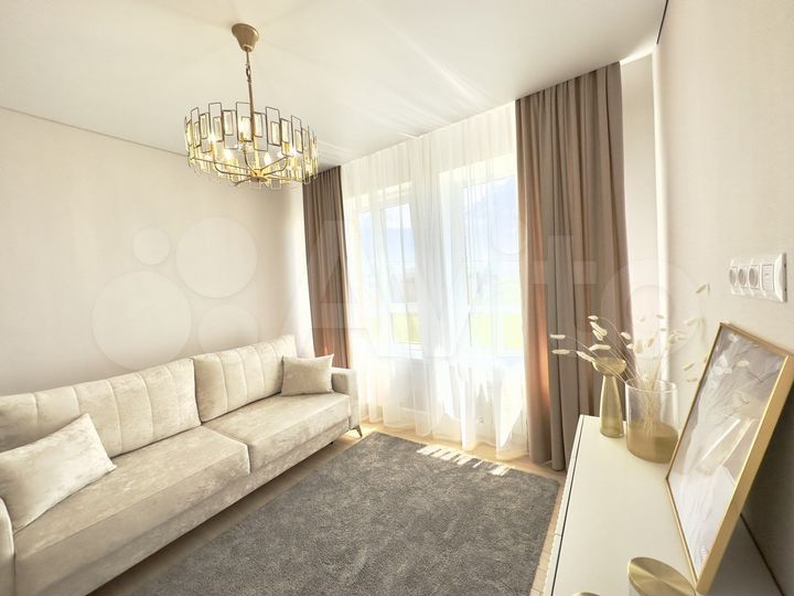 2-к. квартира, 52 м², 4/10 эт.