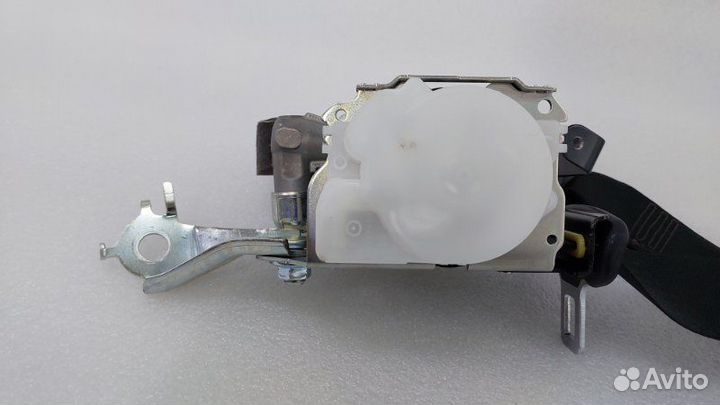 Б/У Б/У Ремень безопасности с пиропатроном