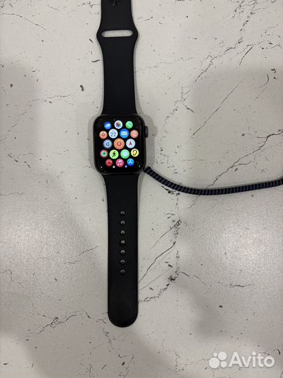 Часы apple watch 5 40 mm