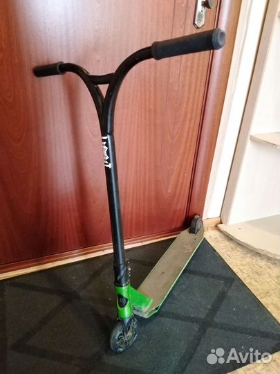 Трюковой самокат limit