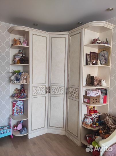 Комплект детской мебели для девочки