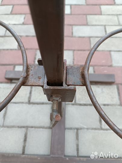 Подставка регулируемая стойка для собаки