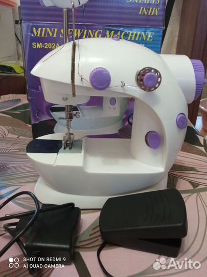 Мини швейная машинка
