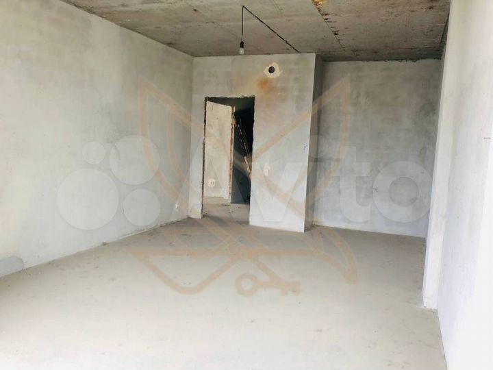 2-к. квартира, 85 м², 6/9 эт.