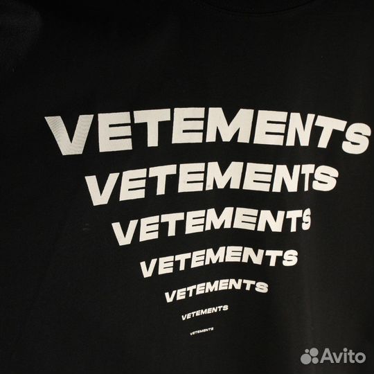 Футболка Vetements
