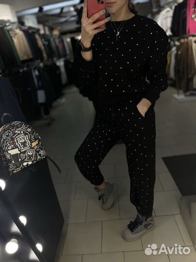 Спортивный костюм женский