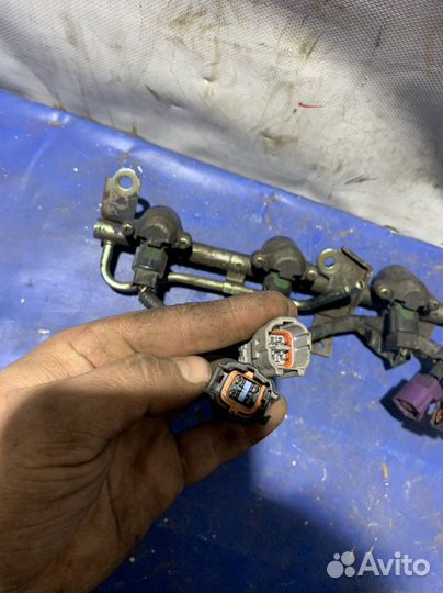 Топливная рампа nissan sr18