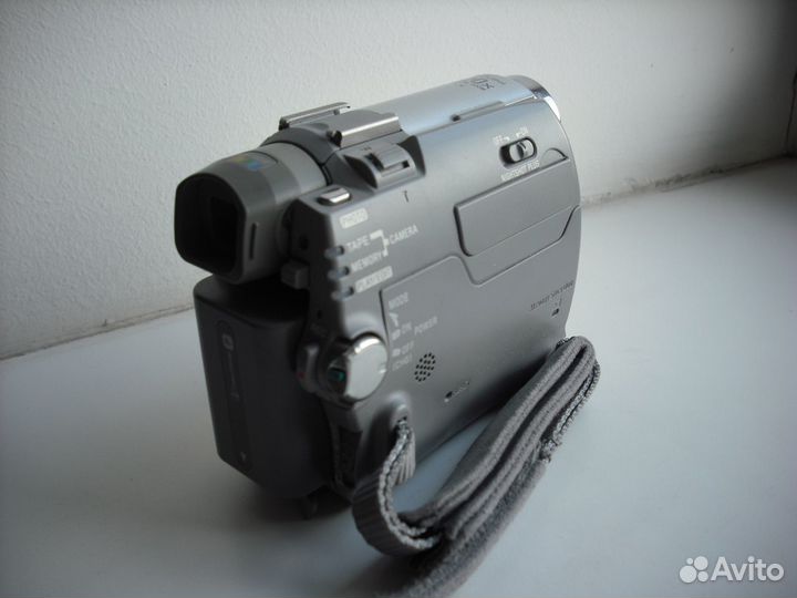 Продаю кинокамеру