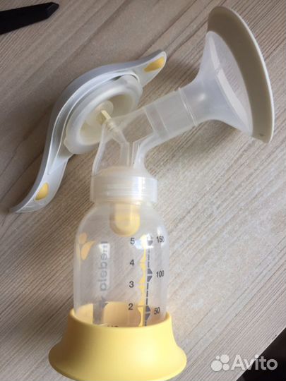 Молокоотсос ручной medela