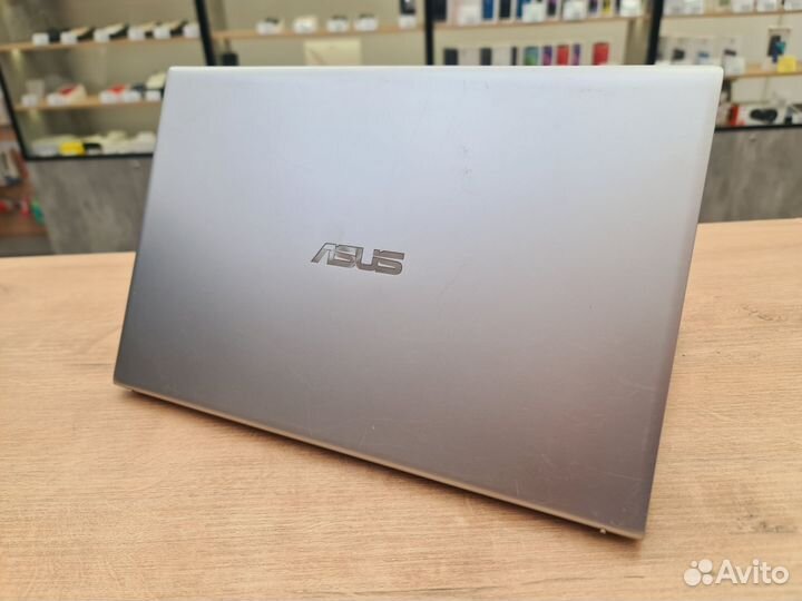 Ультрабук Asus/ips/Core i3+8gb/SSD