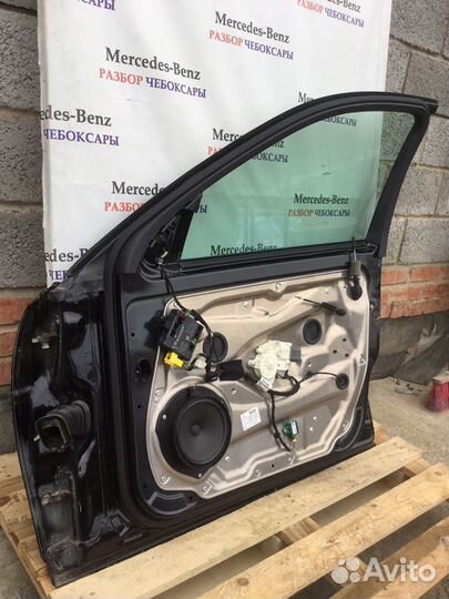 Передняя правая дверь Mercedes w204 w212