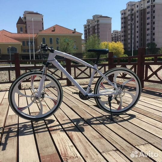Велосипед BMW