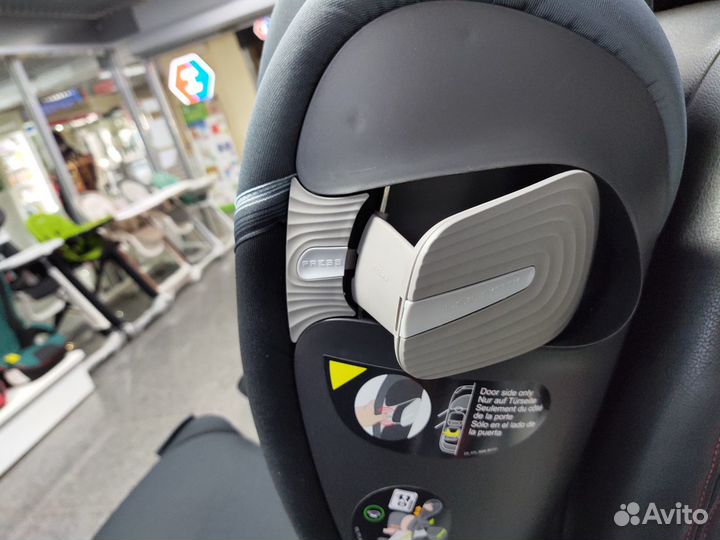 Детское автокресло Cybex S i-fix(R129) 15-36 кг