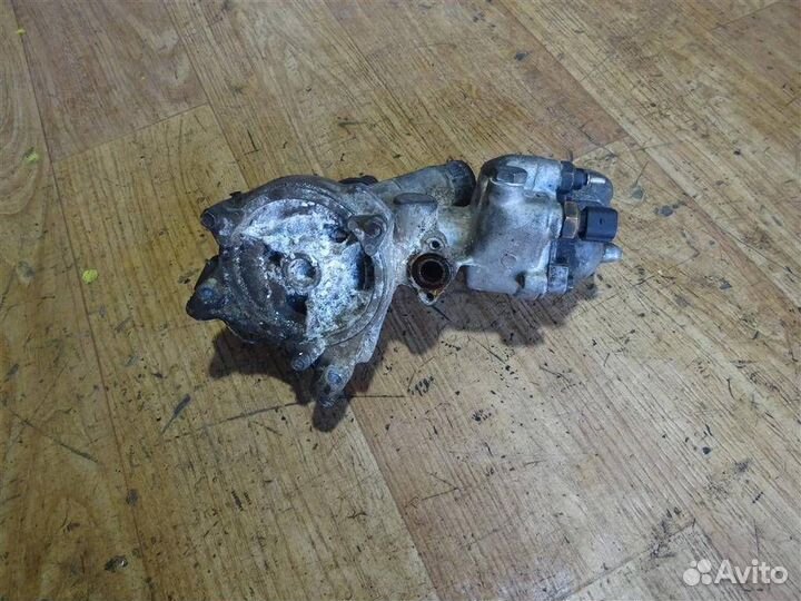 Насос водяной (помпа) Mercedes Benz W202 1993-2000