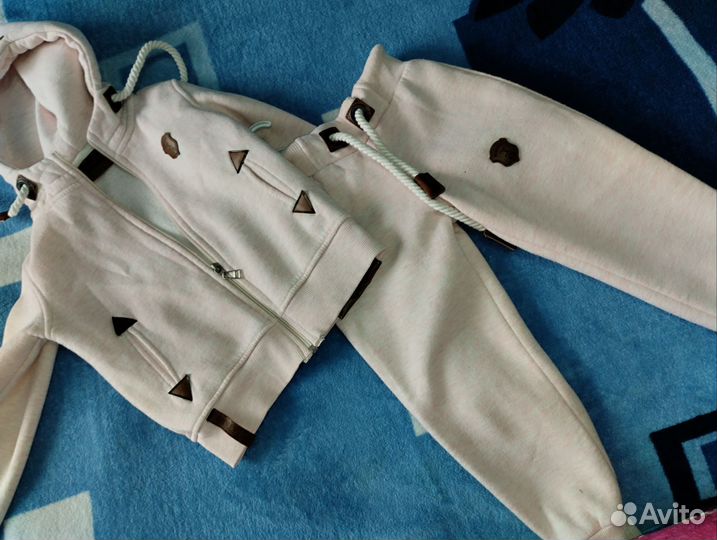 Спортивный костюм для девочки 98-104