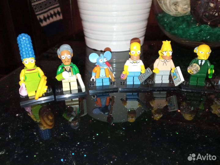 Lego minifigures simpsons